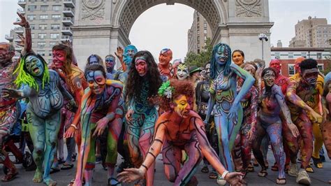 nude body|10 stunning photos from NYCs final naked bodypainting day